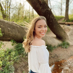 Meet your Posher, Lily